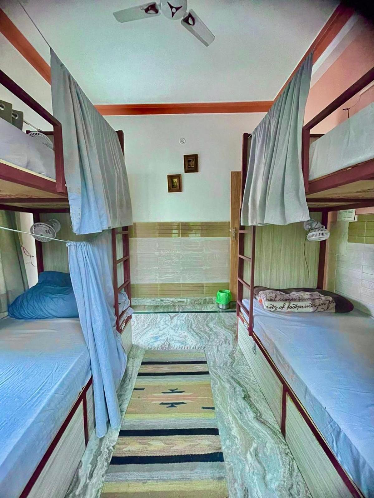 Flow House Rishīkesh Zewnętrze zdjęcie